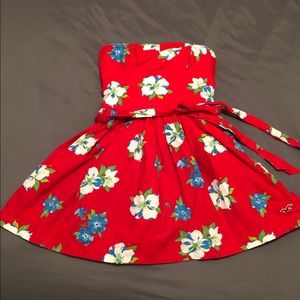 Hollister Large red floral strapless summer dress
